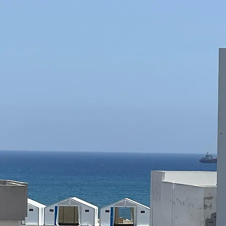 Sea View Апартаменты Ларнака