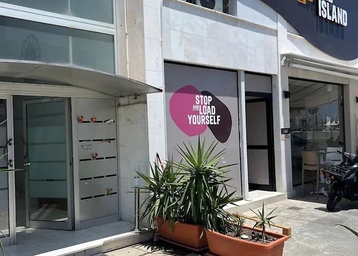 Sea View * Ларнака